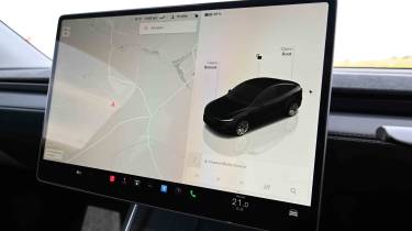 Tesla Model Y - sat-nav screen